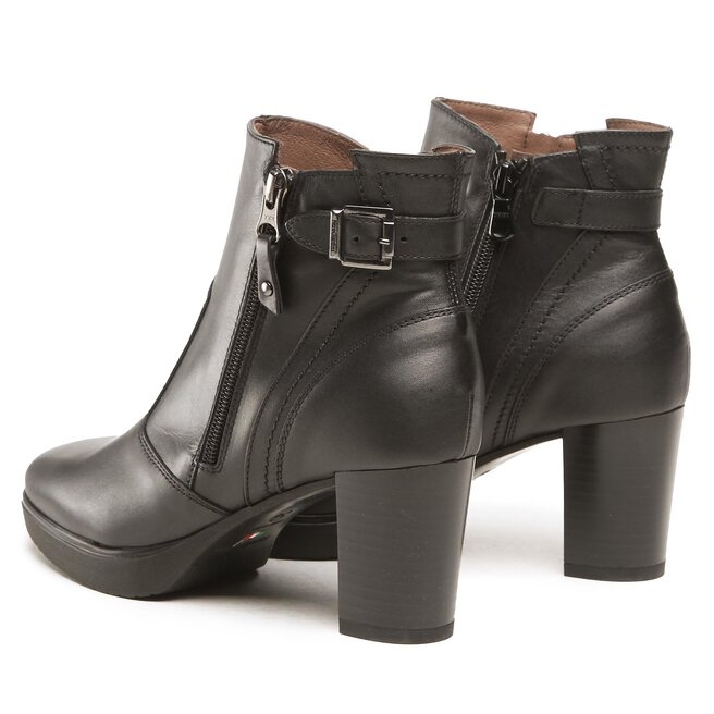 Nero Giardini Боти Nero Giardini I205025D Black 10