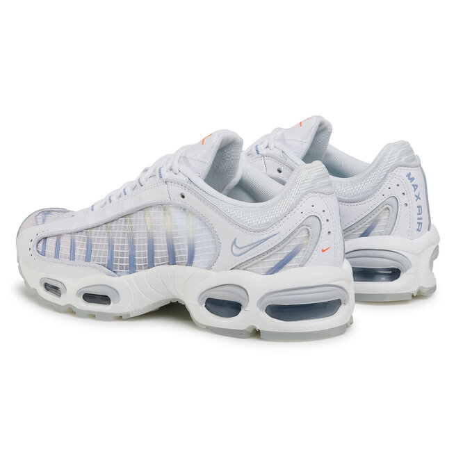 air max tailwind se