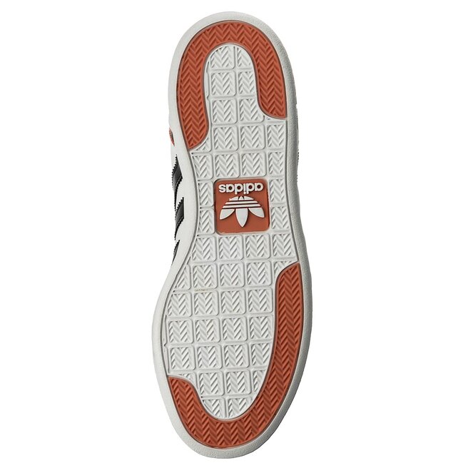 adidas traora