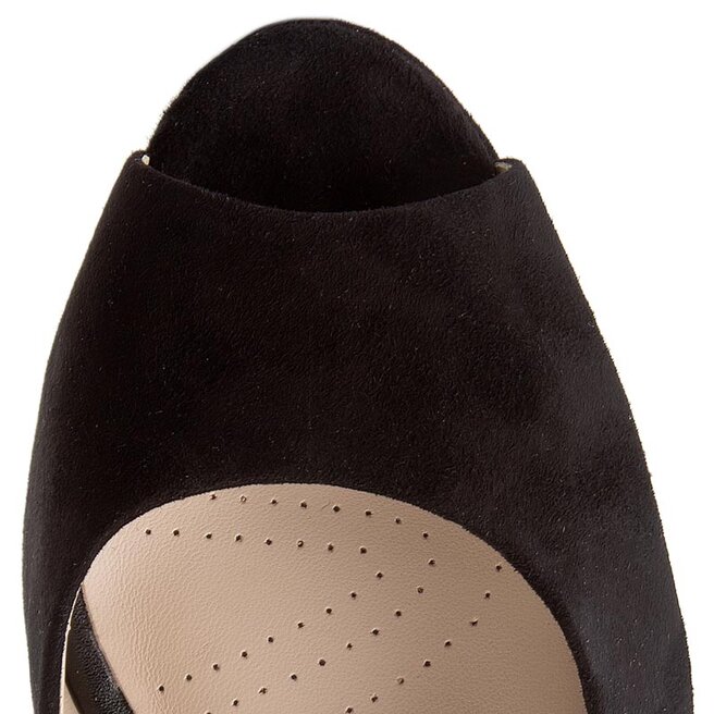 Poltop nky Clarks Kendra Ella 261234424 Black Combi Sde eobuv.sk