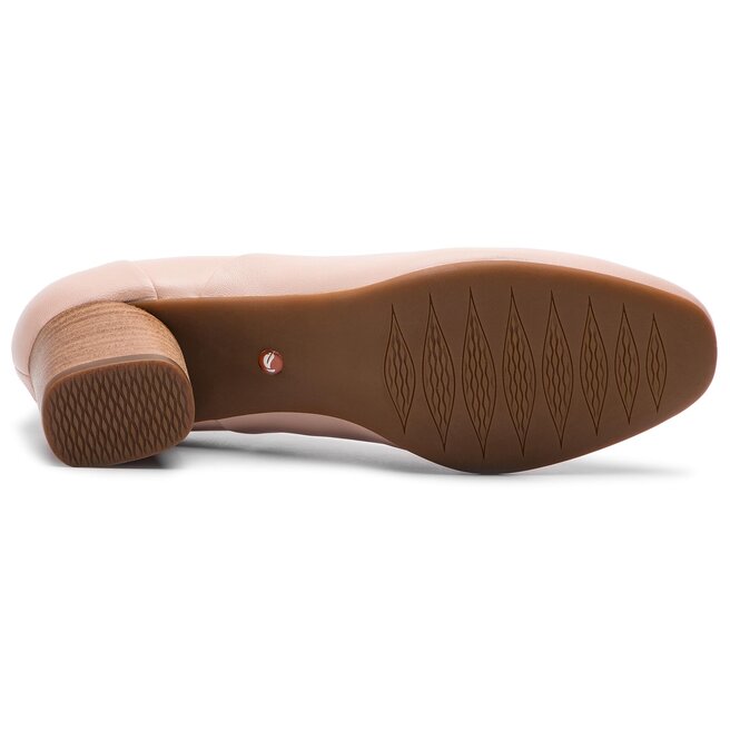 Clarks un blush step store