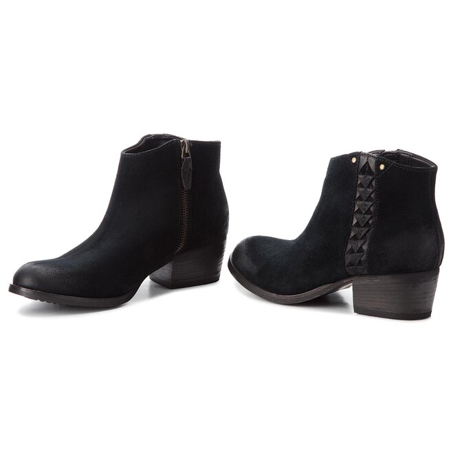 Maypearl fawn clarks store