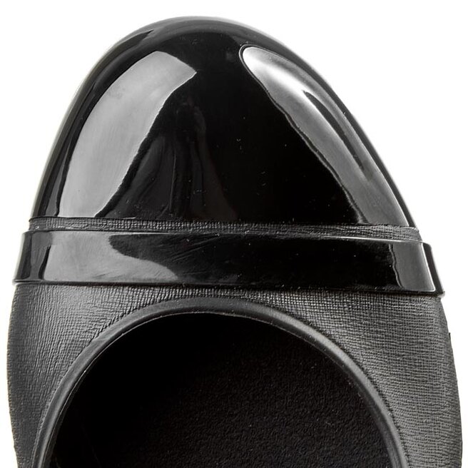 Crocs cap hotsell toe wedge