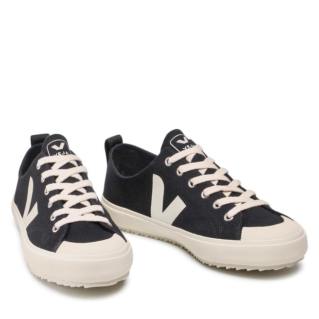 veja nova trainers black