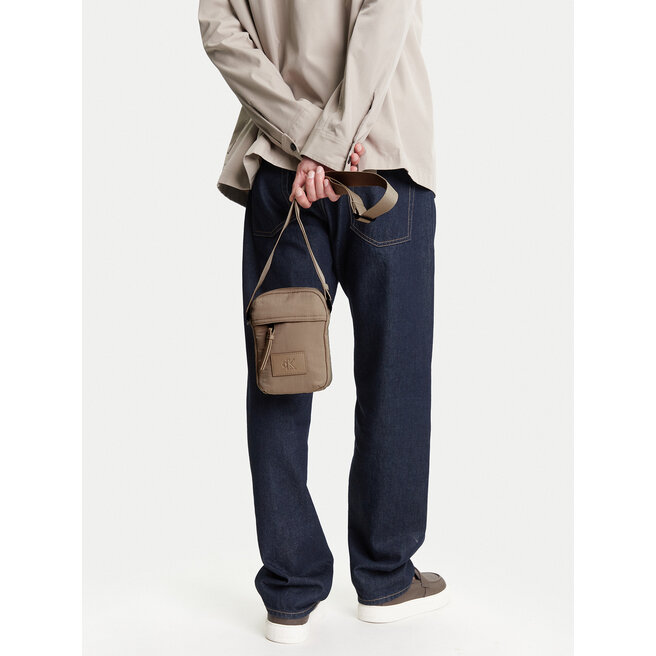 Saszetka Calvin Klein Jeans Metro Nylon Reporter S Ny LV04G3089G Beżowy -