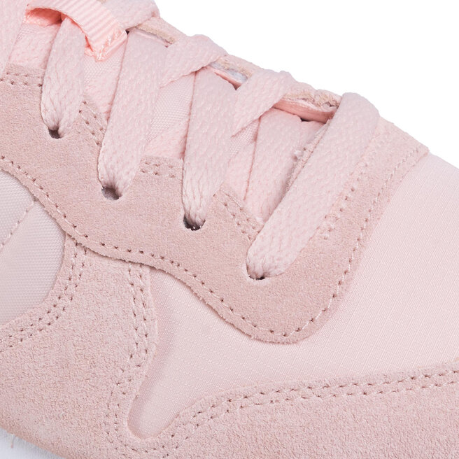 nike internationalist coral