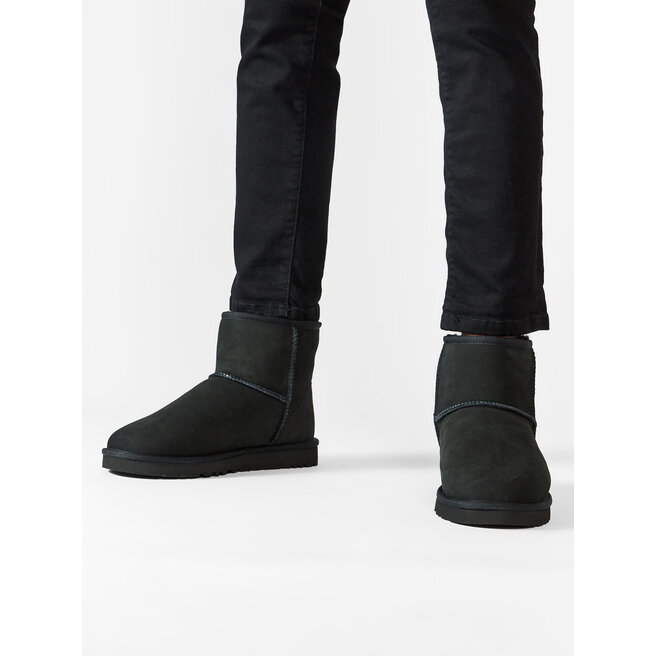 classic mini black ugg boots