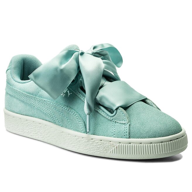 Puma clearance heart flower
