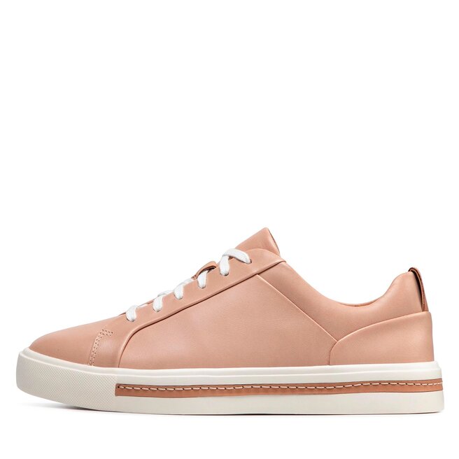 Clarks un deals