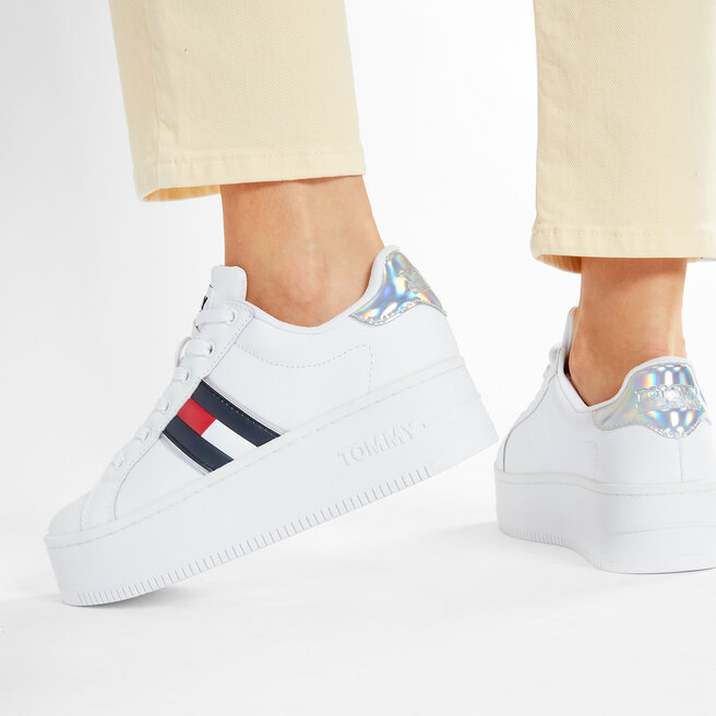 tommy iconic sneaker