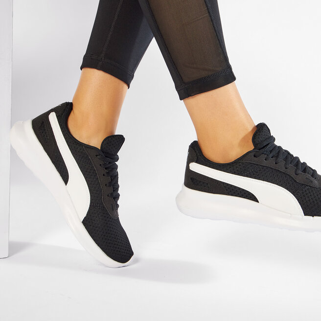 st activate soft foam sneakers