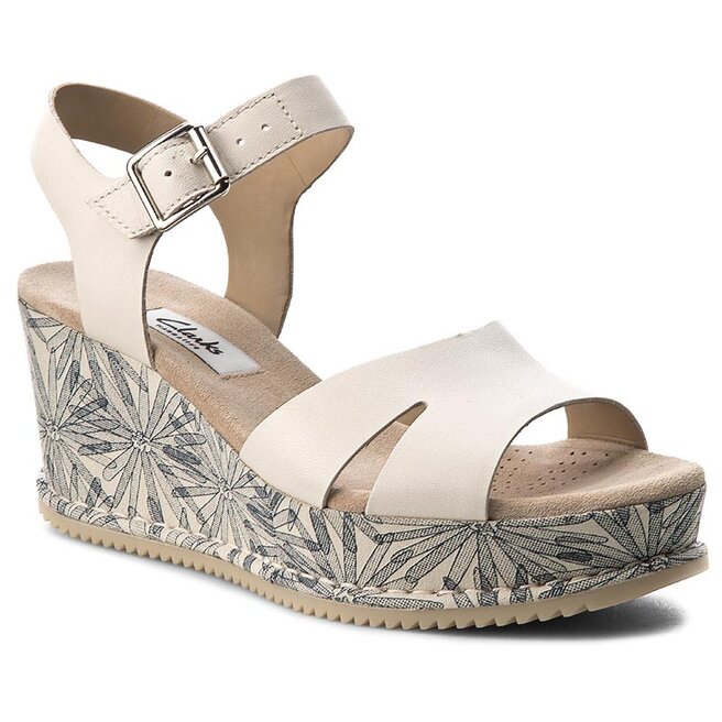 Clarks hot sale akilah eden