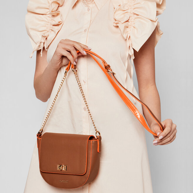 Monnari Дамска чанта Monnari BAG0480-017 Brown