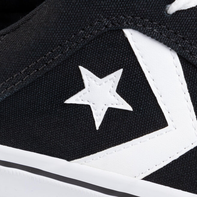 Converse gates distrito m top