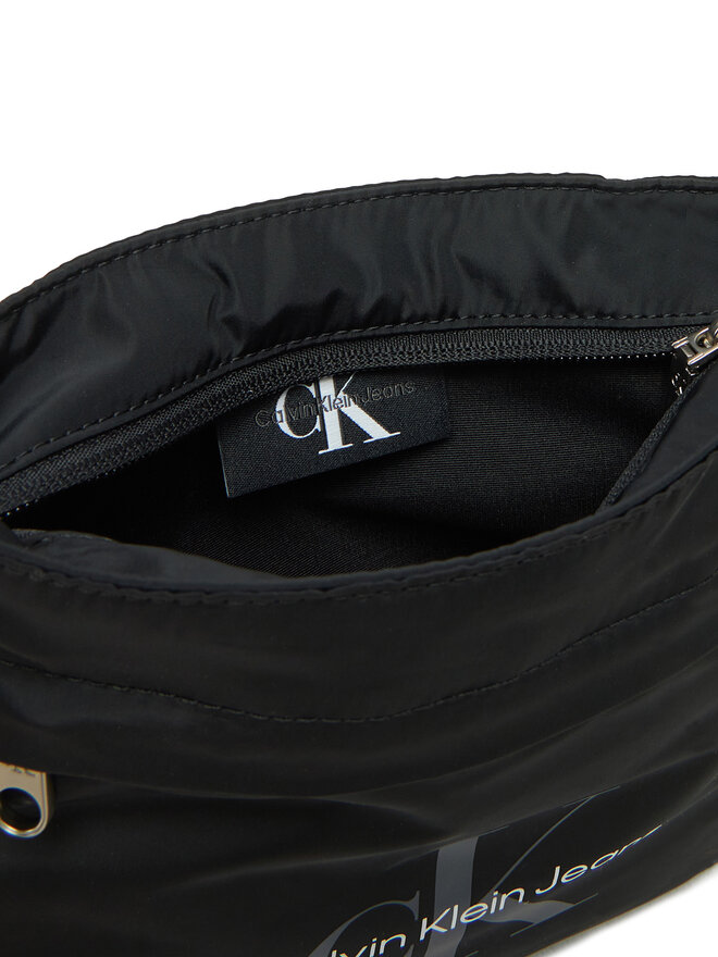 Calvin Klein Jeans Brašna Calvin Klein Jeans Sport Essentials Flatpack 18 LV04G3030G Černá
