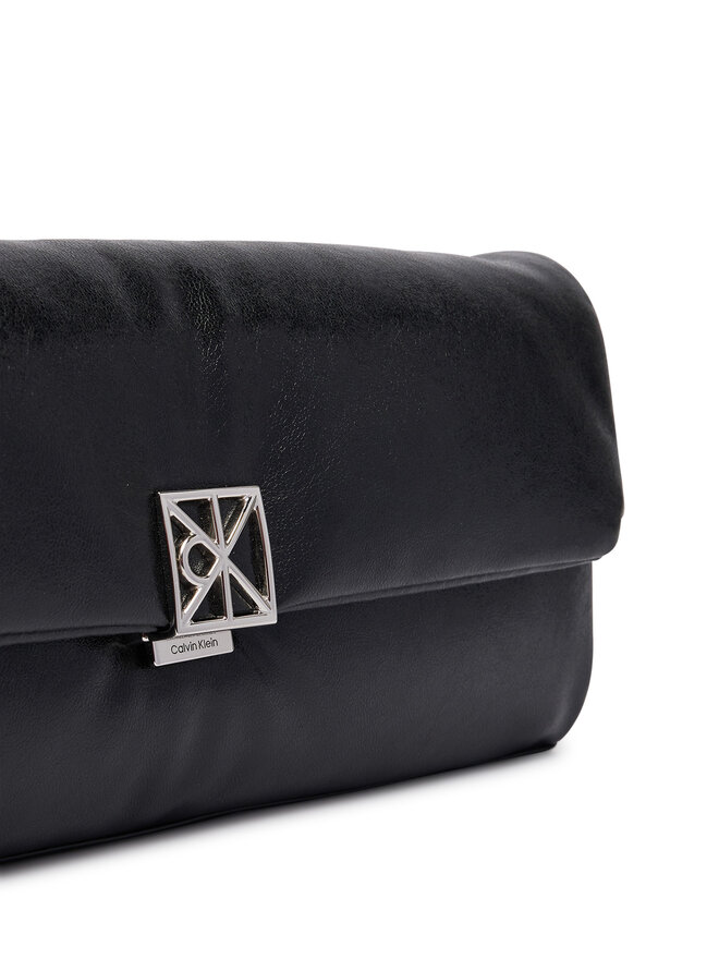 Calvin Klein Handtasche Calvin Klein Emblem Hw Padded Clutch LV04F1240G Schwarz