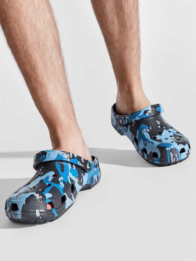 Crocs camouflage blue discount