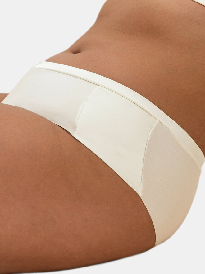 Triumph Triumph Boxerek Body Make-Up Soft Touch 10193532 Ekru