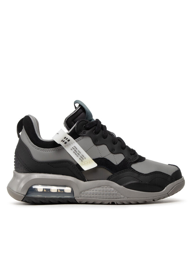 Flat jordan shoes sales
