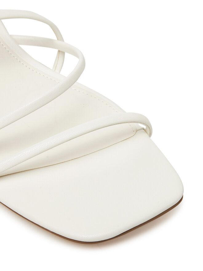 Steve Madden Σανδάλια Steve Madden Remmi SM11003296 Λευκό