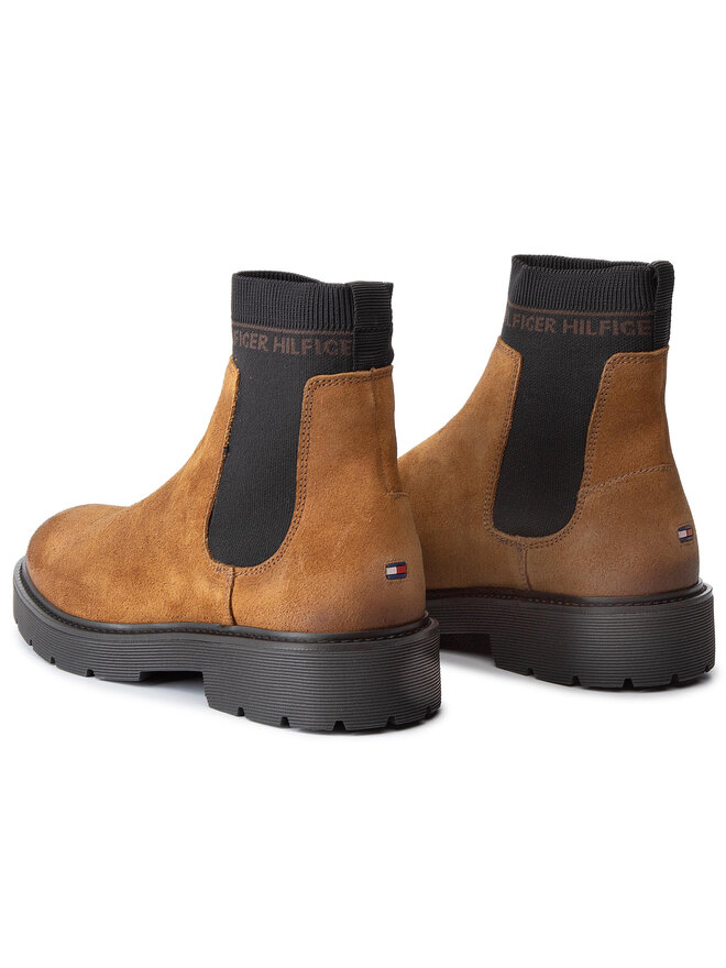 Tommy Hilfiger Členková obuv s elastickým prvkom Tommy Hilfiger Suede Cleated Chelsea Boot FM0FM02532 Hnedá
