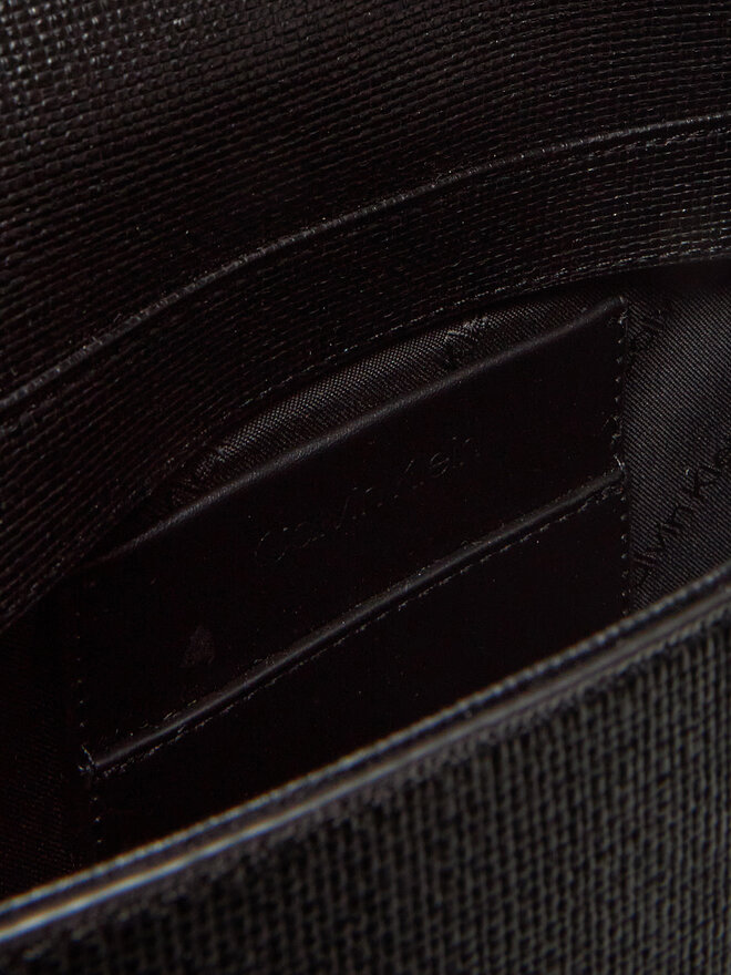 Calvin Klein Bolso Calvin Klein Ck Hw Crossbody Saddle Bag_Tex K60K613233 Negro