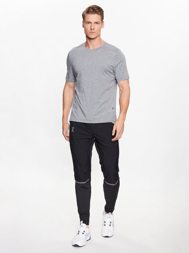 On On Marškinėliai Active-T M 12201065 Pilka Athletic Fit