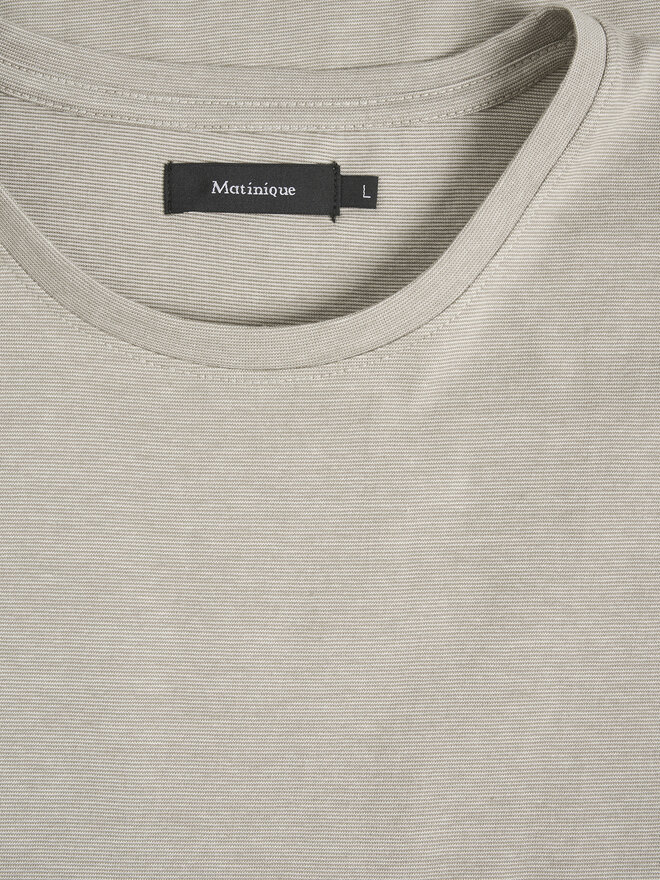 Matinique Matinique Camiseta 30203907 Beis Regular Fit