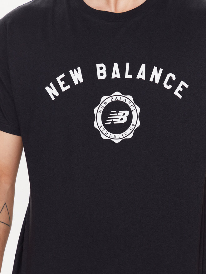 New Balance New Balance Marškinėliai MT31904 Juoda Relaxed Fit