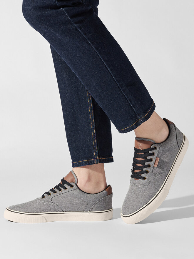 Etnies blitz clearance