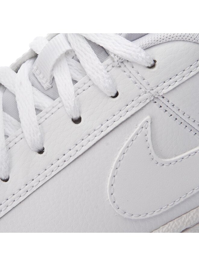 Nike Снікерcи Nike Court Royale 833535 102 Білий