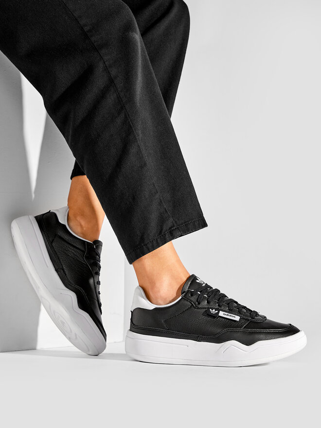 adidas Sneakers adidas Her Court W GW8213 Schwarz