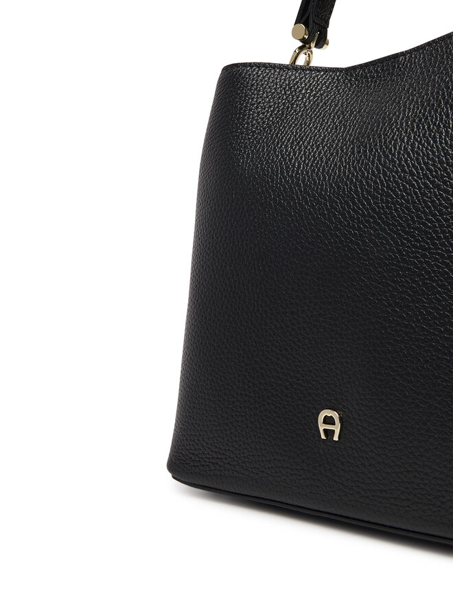 Aigner Τσάντα Aigner Delia S 136160 Μαύρο