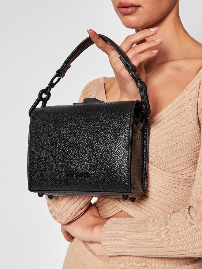 Steve madden bkween outlet