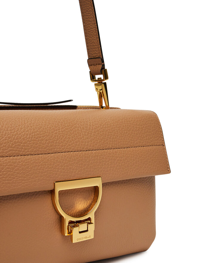 Coccinelle Handtasche Coccinelle E1 MD5 12 08 01 Braun