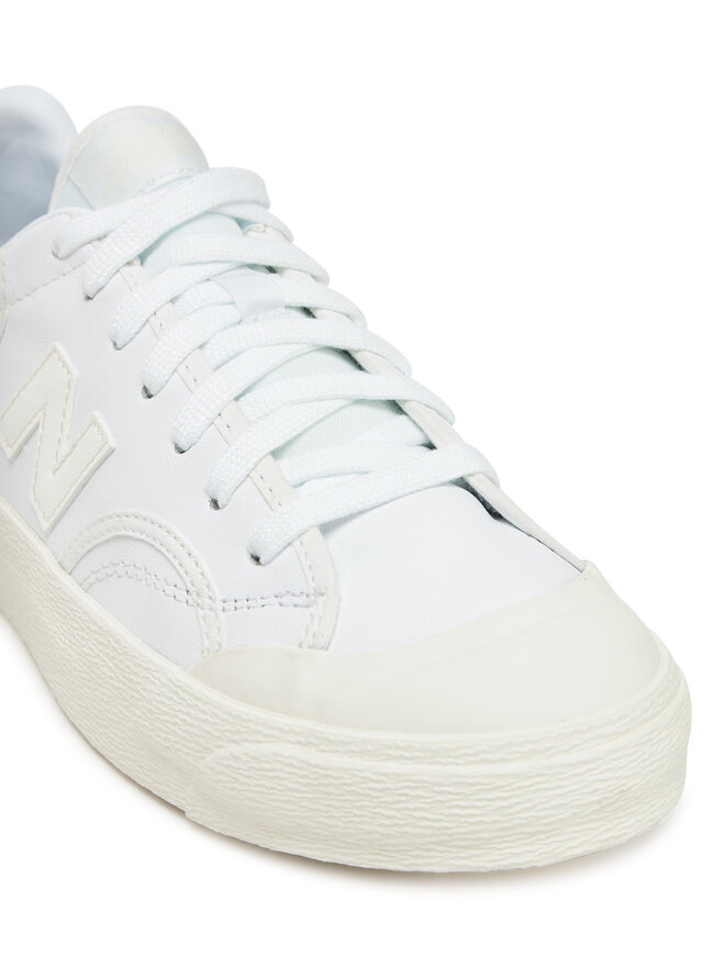 New Balance Sneakers aus Stoff New Balance BB100LGY Weiß