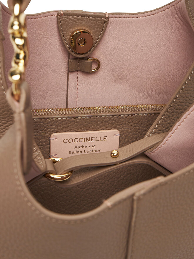 Coccinelle Soma Coccinelle Hand Grained L E1 SHA 11 02 01 Bēšs