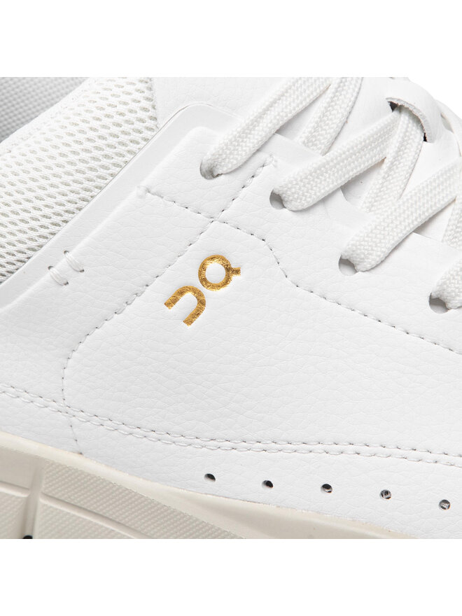 On Sneakers On The Roger Centre Court 48.99157 Weiß