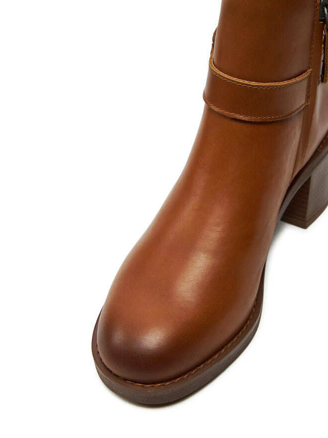 Clarks Škornji Clarks Chamberly Trim 26178834 Rjava