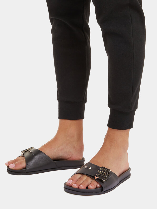 Tommy Hilfiger Klapki Tommy Hilfiger Th Hardware Leather Flat Sandal FW0FW07940 Czarny