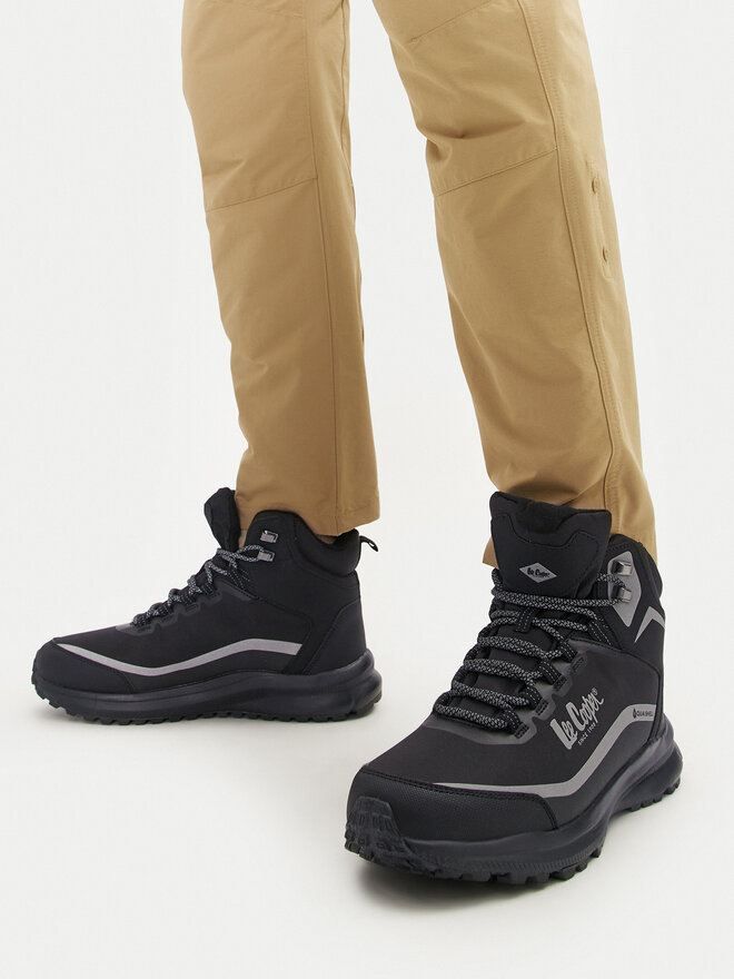 Lee Cooper Turistická obuv Lee Cooper LCJ-24-01-2930MA Černá