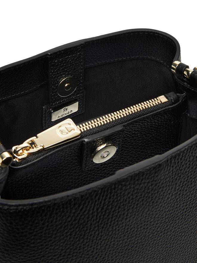 Aigner Ročna torba Aigner Delia S 136160 Črna