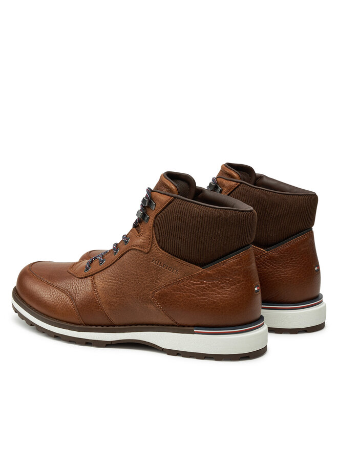 Tommy Hilfiger Gležnjarji Tommy Hilfiger Corporate Warm Outdoor Lth Boot FM0FM05148 Rjava