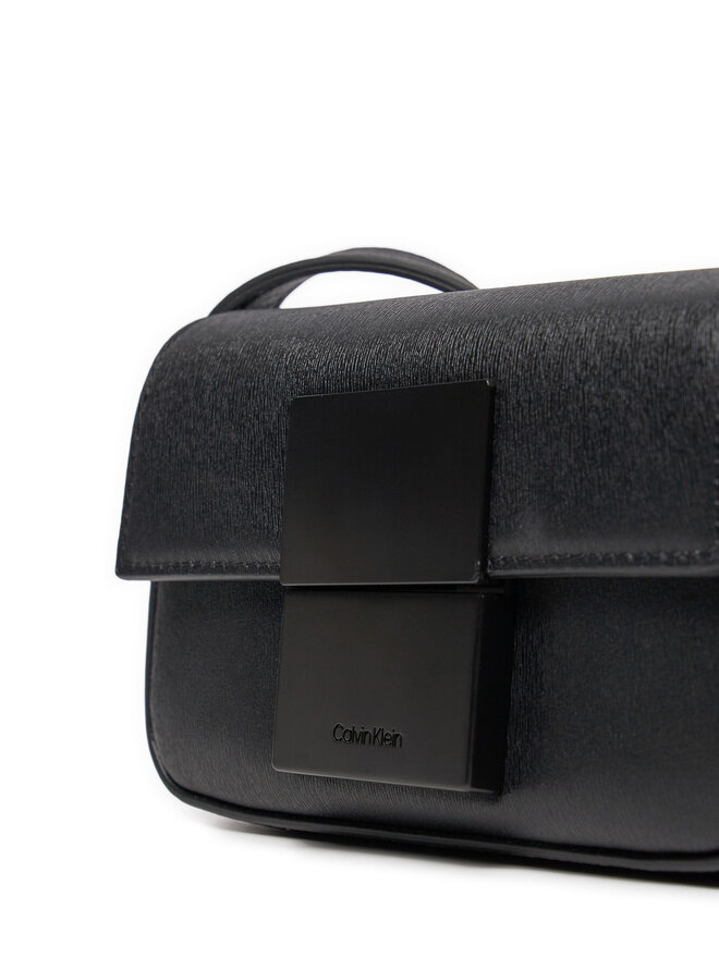 Calvin Klein Crossover torbica Calvin Klein Iconic Plaque Camera Bag S K50K512254 Crna