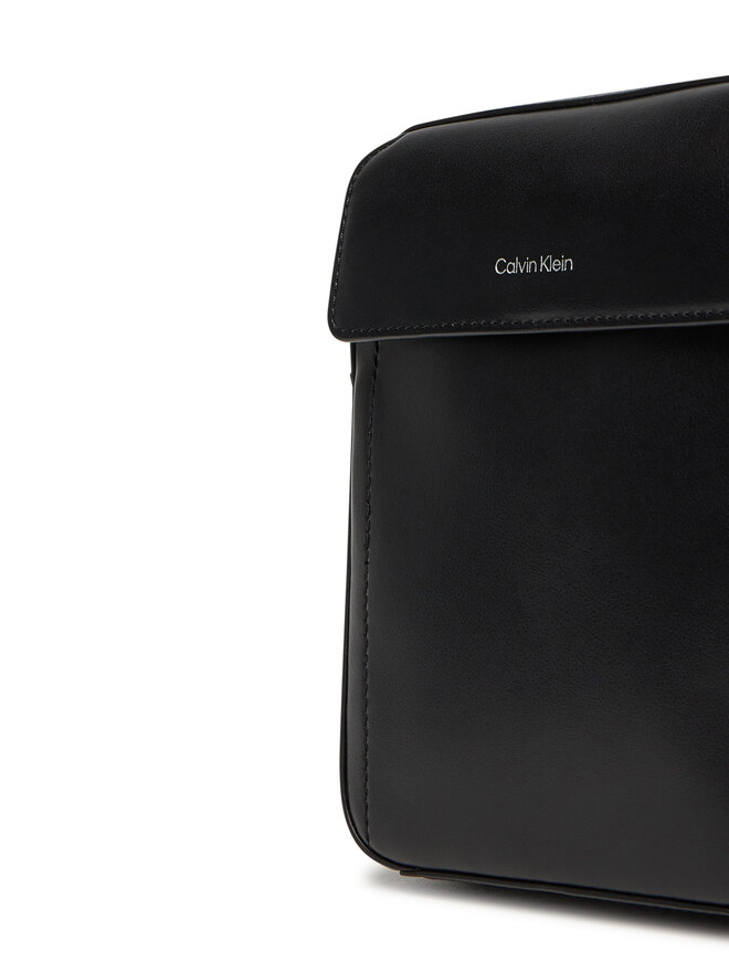 Calvin Klein Válltáska Calvin Klein Ck Sleek Reporter S K50K512966 Fekete