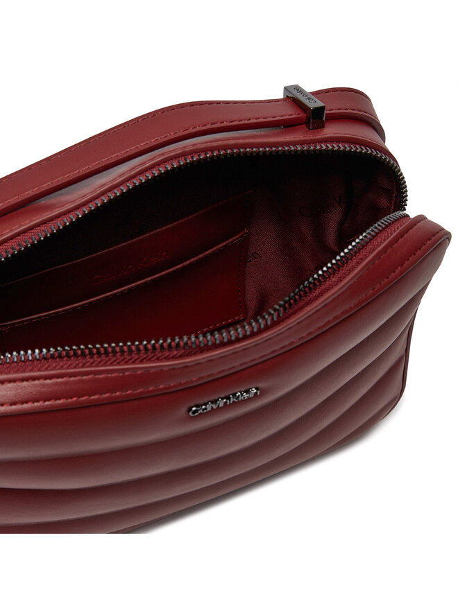 Calvin Klein Torebka Calvin Klein Line Quilt Camera Bag K60K612114 Bordowy