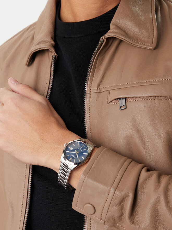 Casio Годинник Casio Edifice EFV-160D-2AVEF Срібний