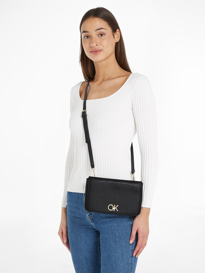 Calvin Klein Torbica Calvin Klein Re-Lock Double Gusett Xbody K60K611531 Crna