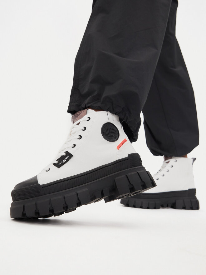 Palladium Schnürstiefeletten Palladium Revolt Hi Tx 97242-116-M Weiß