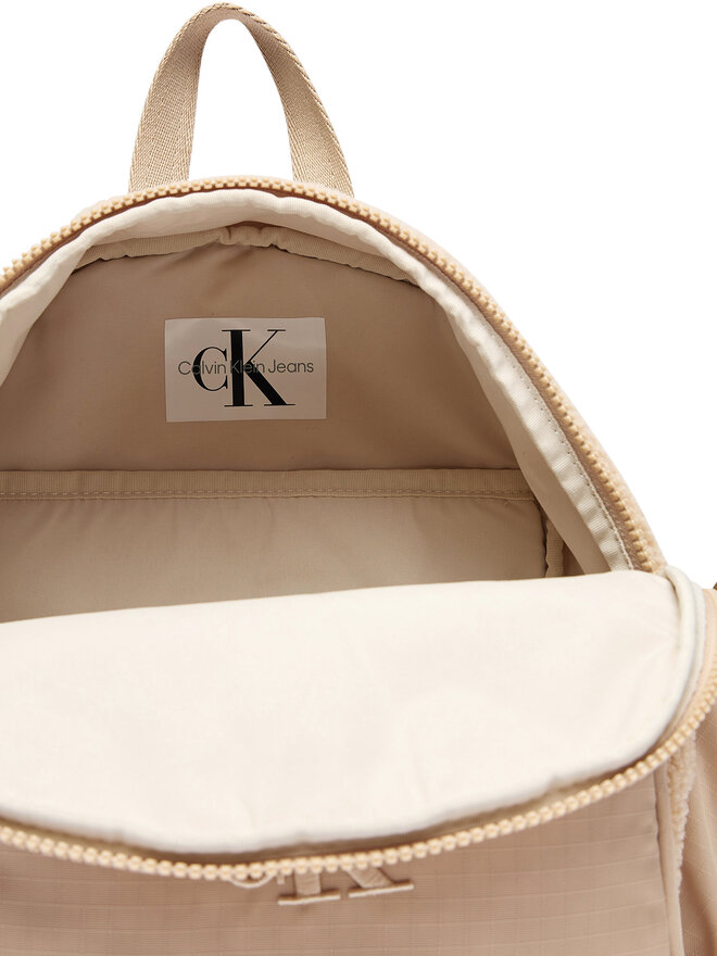 Calvin Klein Rucksack Calvin Klein Teddy Medium Backpack IU0IU00650 Beige